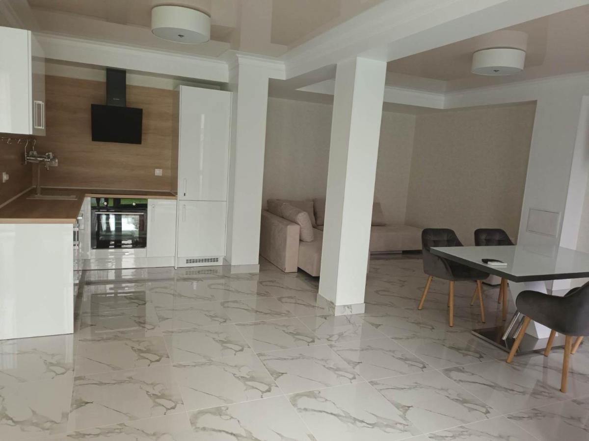 Apartment Ground Floor ポモリエ エクステリア 写真